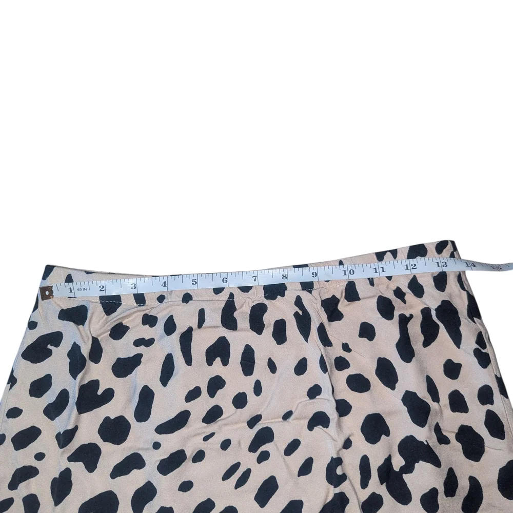 🛍️Elegant Black and White Leopard Print Midi Skirt - Picture 3 of 4